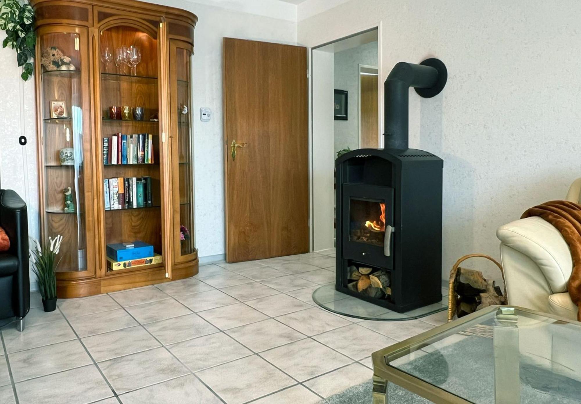 Ferienwohnung Goodtimes Hausen Uber Aar Exterior photo